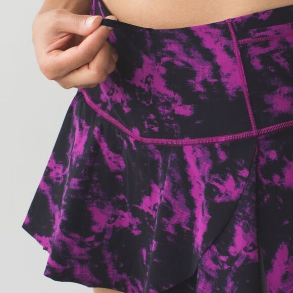 Lululemon Hit Your Stride Skirt Breezie Regal Plum Black / Black - Picture 1 of 16